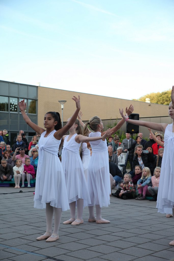 Schoolplein Festival B 502.jpg